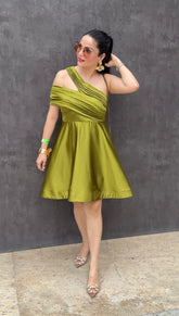 One shoulder chic dress